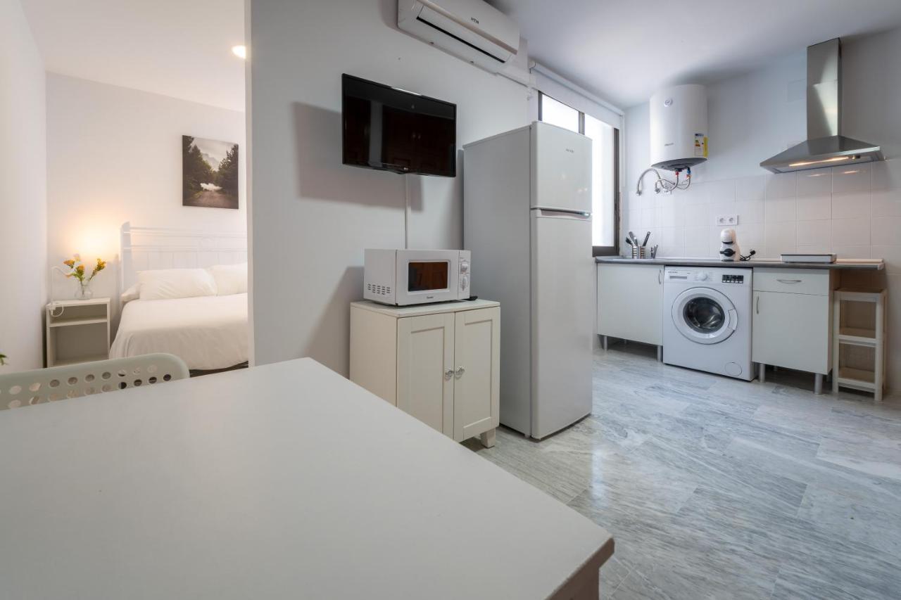 Conjunto De Apartamentos Antiguo Palacio Hotel Paris Huelva Luaran gambar